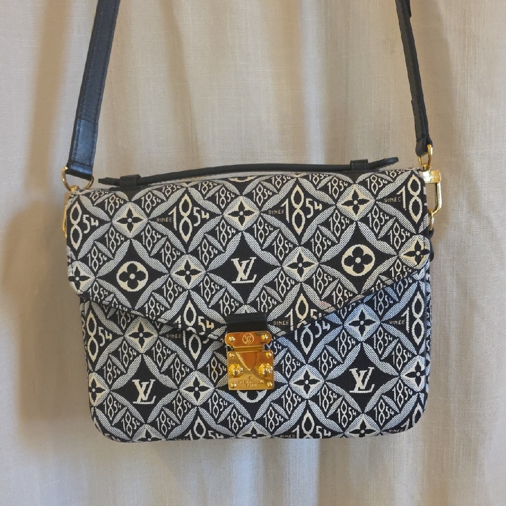 Louis Vuitton limited edition Since 1854 Jacquard Pochette Metis